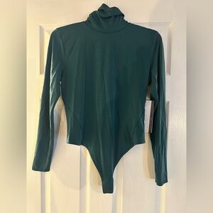 BNWT Lululemon Large Women's Teal Long Sleeve Bodysuit